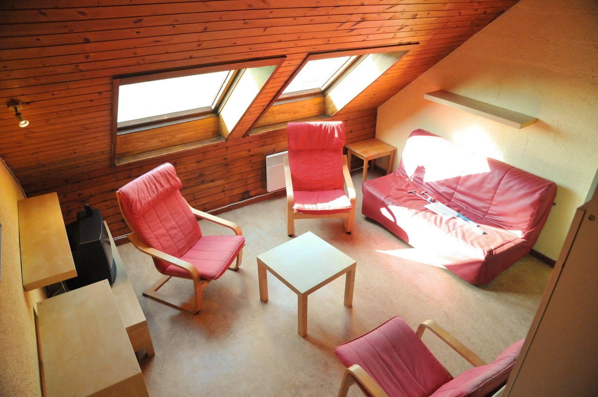 Espinette Hotel Biron Екстериор снимка