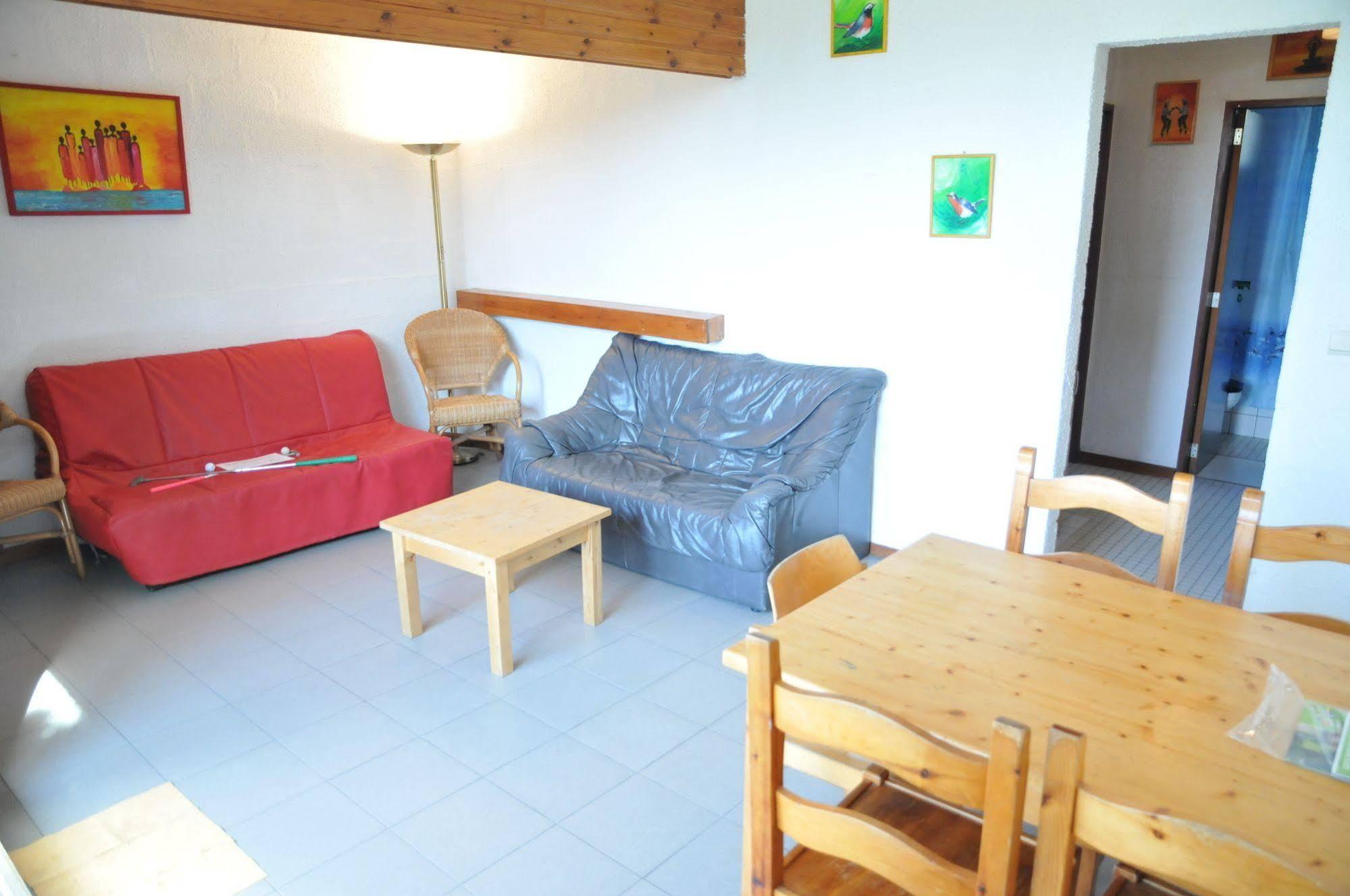 Espinette Hotel Biron Екстериор снимка