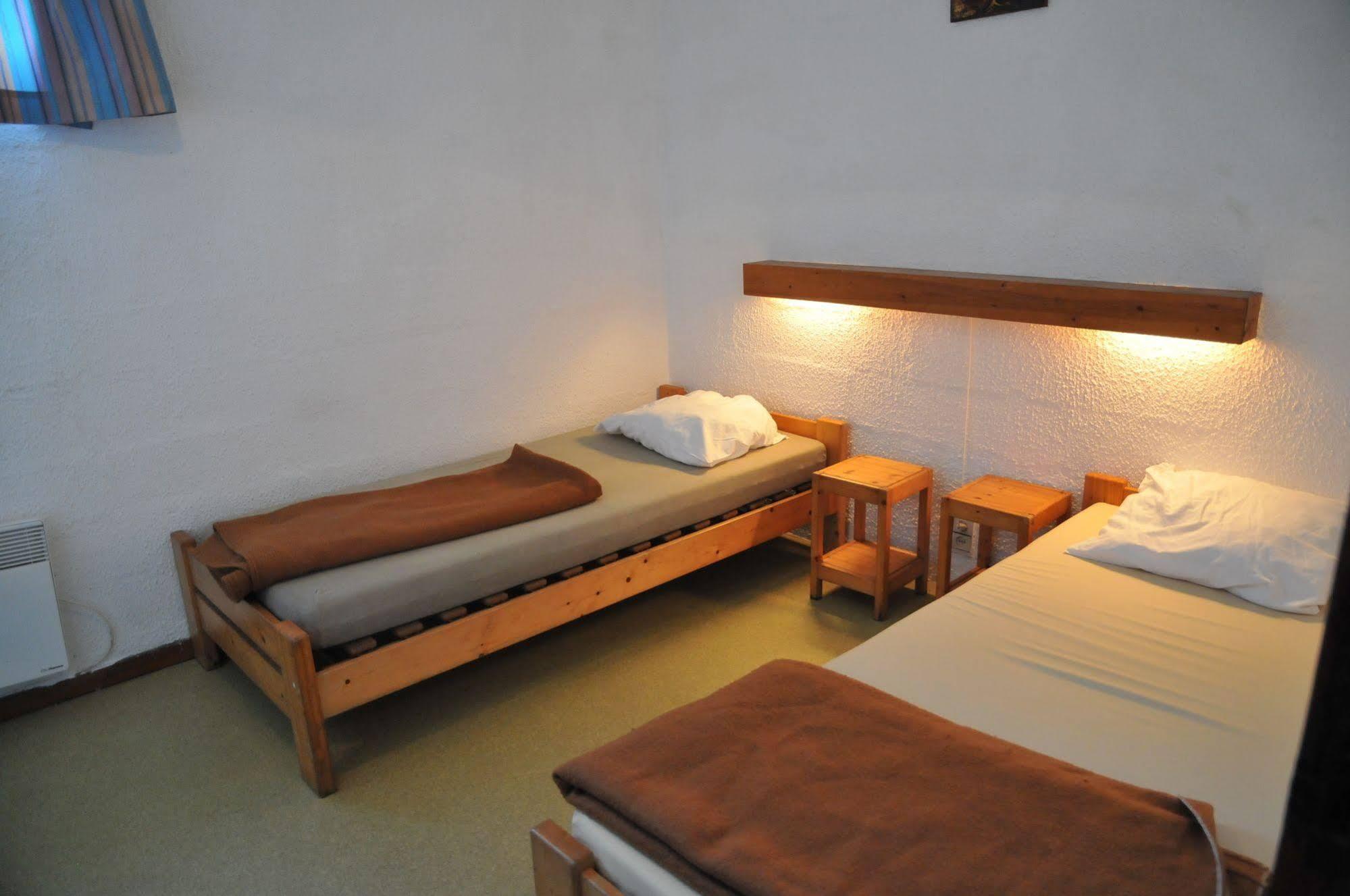 Espinette Hotel Biron Екстериор снимка