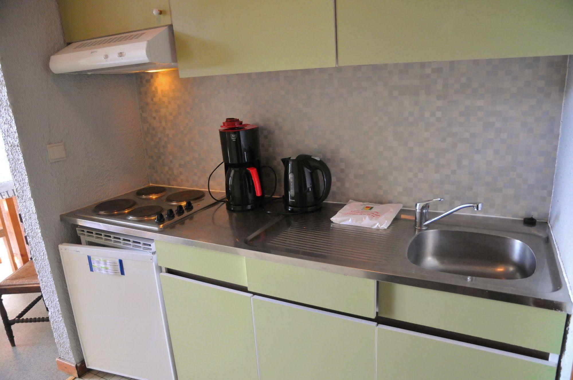 Espinette Hotel Biron Екстериор снимка